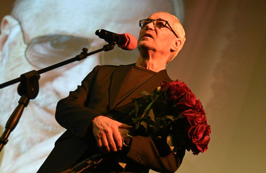 В Москве простились с режиссером Виктором Мережко 10 фото