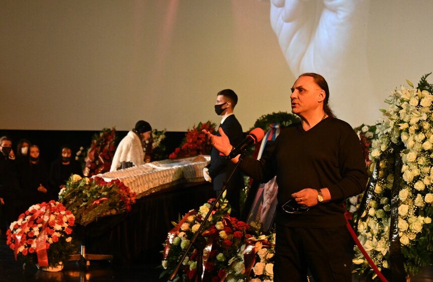 В Москве простились с режиссером Виктором Мережко 11 фото