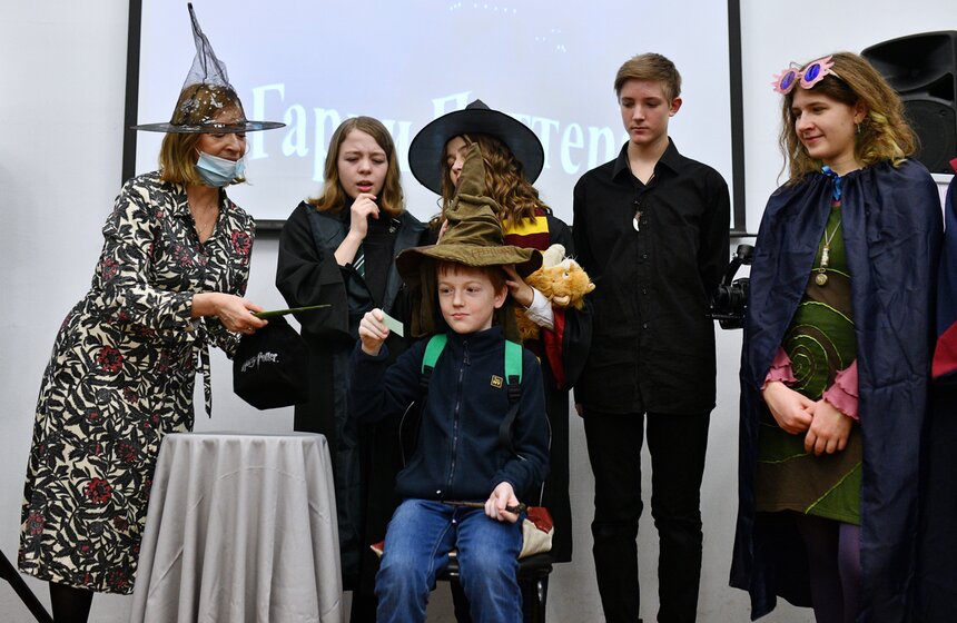 VIII Международная книжная ночь Гарри Поттера прошла в Москве 10 фото