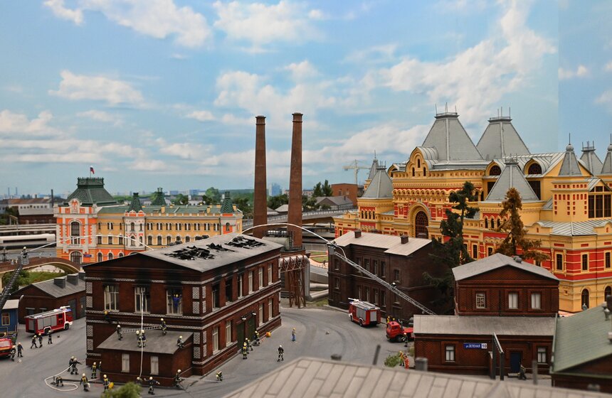 Москвичам показали музей-диораму "Царь-макет" 18 фото