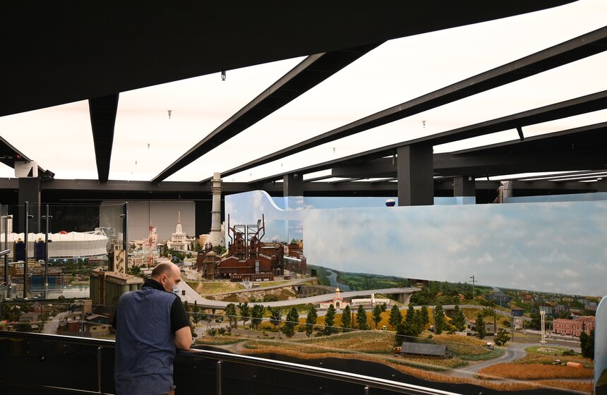 Москвичам показали музей-диораму "Царь-макет" 17 фото