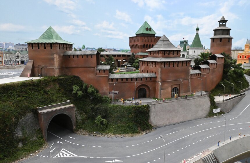 Москвичам показали музей-диораму "Царь-макет" 9 фото