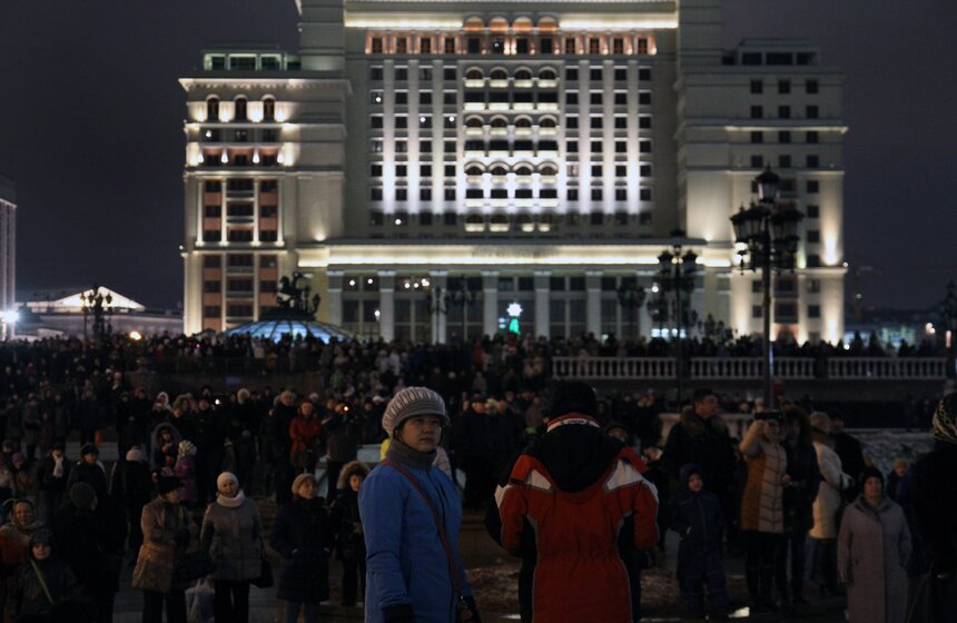 В ВК "Манеж" открылось аудиовизуальное 3D-шоу "Сны Москвы" 12 фото