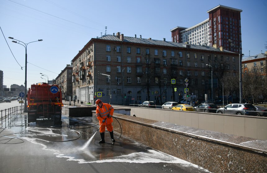 Комплекс городского хозяйства завершит промывку пешеходных переходов до конца апреля 11 фото