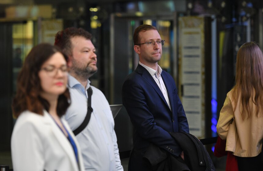 Фильм "Служебный роман" повторно показали в российских кинотеатрах 7 фото