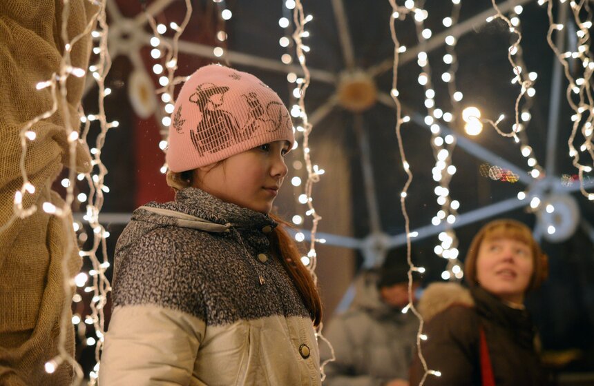 В парке Горького показали рождественскую сказку 10 фото
