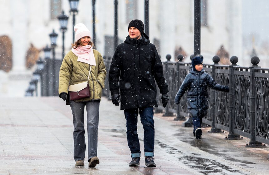 В Москве прошел снегопад 19 фото