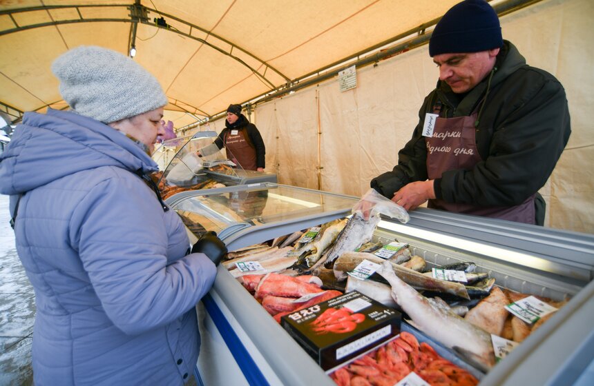 В Москве открылись ярмарки выходного дня 16 фото