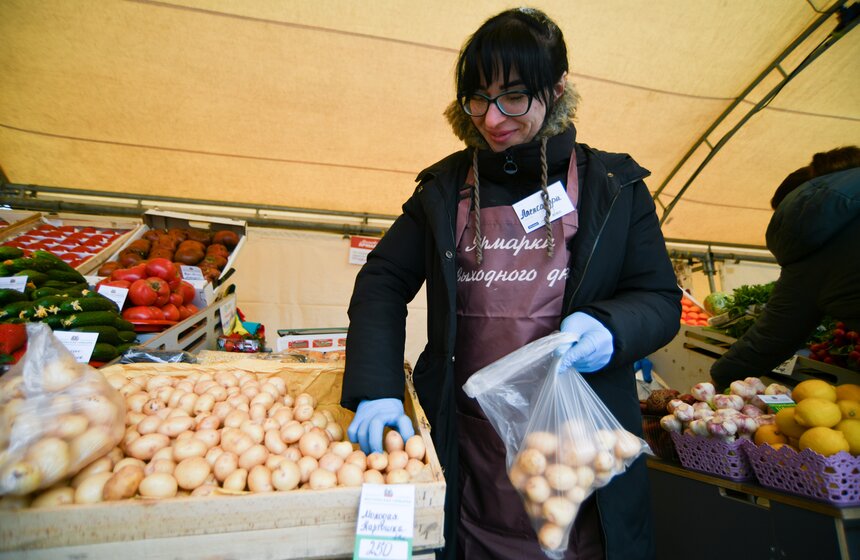 В Москве открылись ярмарки выходного дня 18 фото