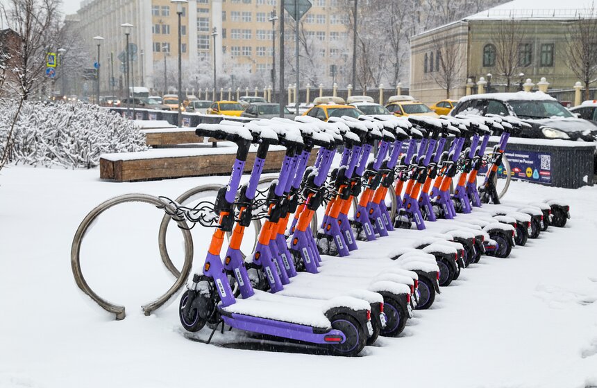 Высота снежного покрова в Москве превысила норму в два раза 12 фото