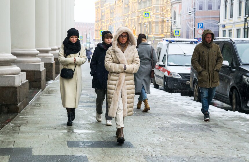 Высота снежного покрова в Москве превысила норму в два раза 16 фото