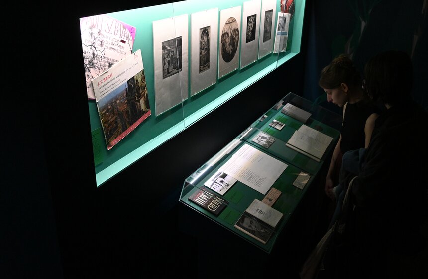 В Москве открылась выставка "Андрей Тарковский: про него и про кино" 13 фото