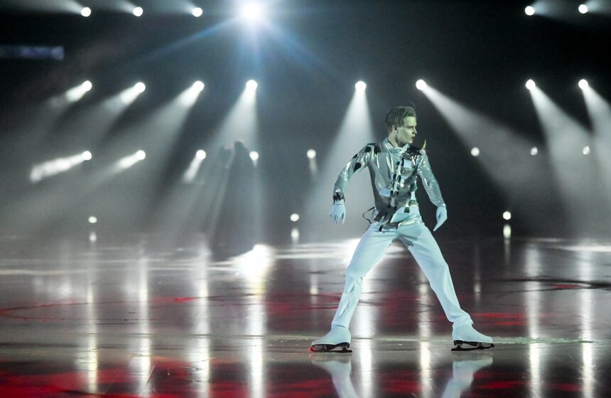 Во дворце спорта "Мегаспорт" состоялось шоу "Влюбленные в фигурное катание" 20 фото