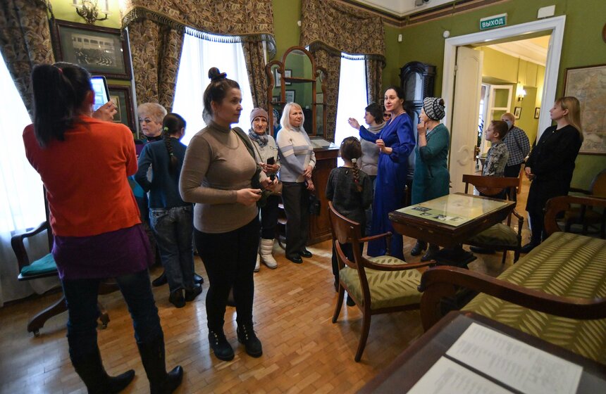 Бахрушинский музей организовал культурную программу для беженцев из Донбасса 1 фото