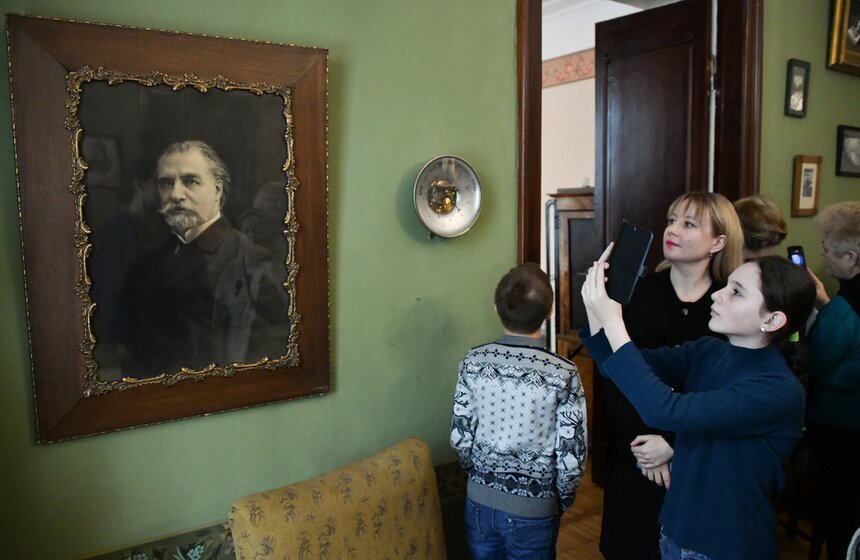 Бахрушинский музей организовал культурную программу для беженцев из Донбасса 9 фото