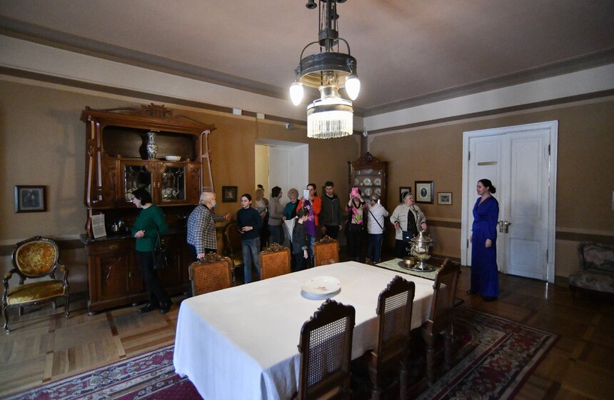 Бахрушинский музей организовал культурную программу для беженцев из Донбасса 7 фото