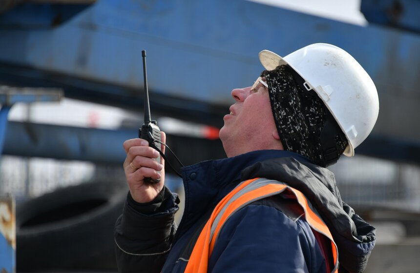 На Поклонной горе демонтировали новогодний шар 16 фото