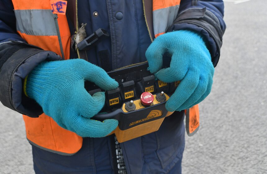 На Поклонной горе демонтировали новогодний шар 12 фото