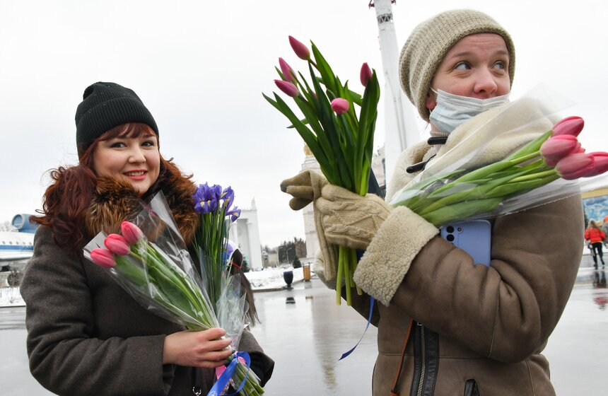 Всадники Кремлевской школы верховой езды поздравили женщин с 8 марта 18 фото