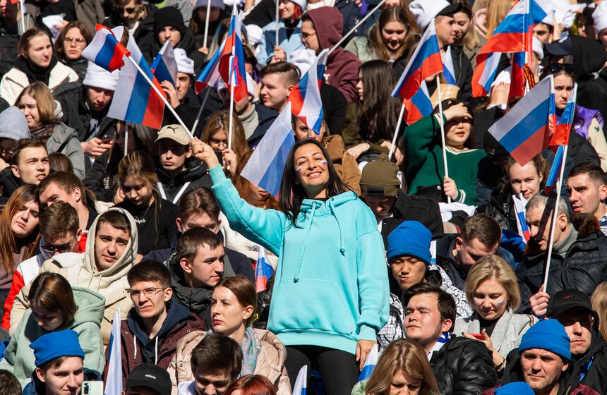 В "Лужниках" прошел концерт-митинг в честь Дня воссоединения Крыма с Россией 1 фото