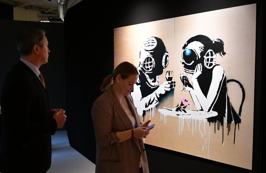 Выставка "Найти Бэнкси" проходит на ВДНХ 9 фото