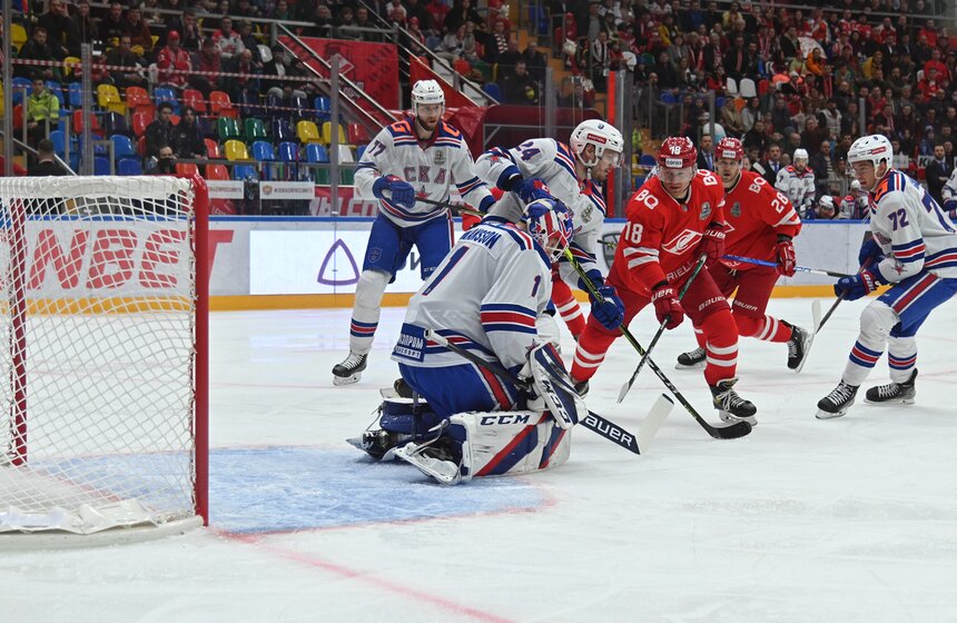 СКА вышел вперед в серии второго раунда плей-офф КХЛ со "Спартаком" 20 фото
