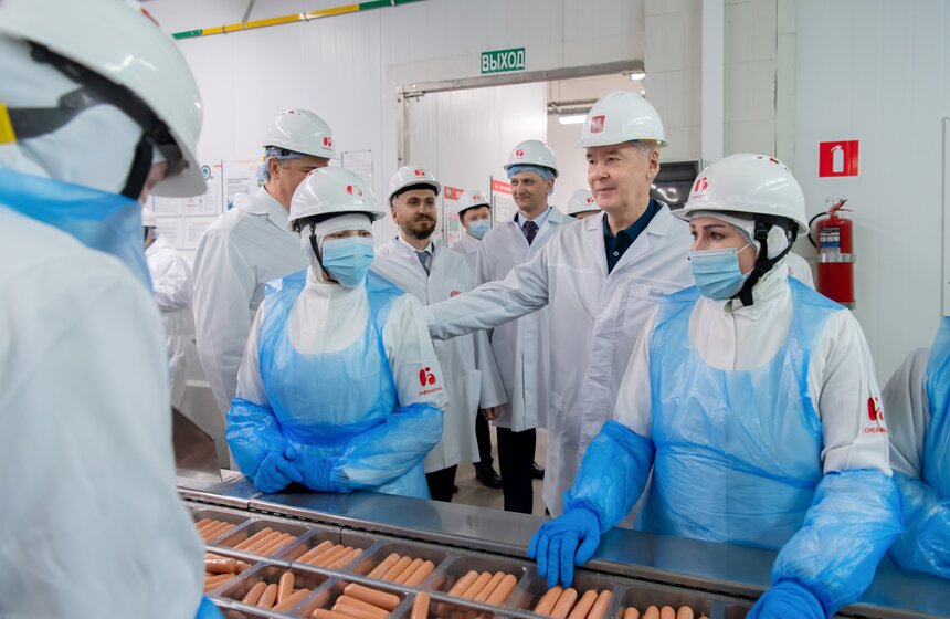 Собянин объявил о мерах поддержки пищевой промышленности Москвы 22 фото