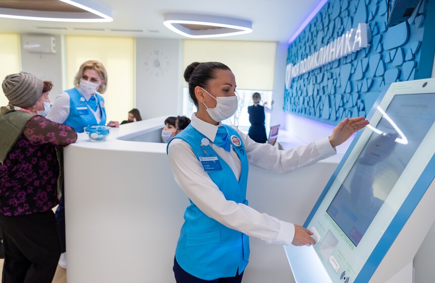 Собянин открыл здание поликлиники № 191 после реконструкции в Гольянове 15 фото