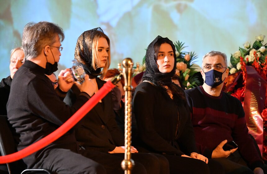 В Москве простились с артисткой Зинаидой Кириенко 4 фото