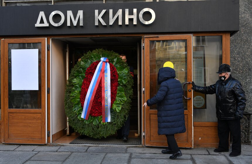 В Москве простились с артисткой Зинаидой Кириенко 23 фото