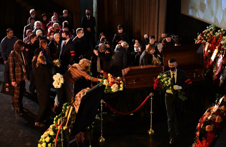 В Москве простились с артисткой Зинаидой Кириенко 22 фото