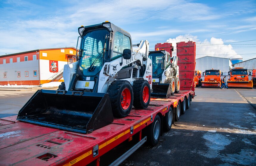 Собянин поздравил коллектив ГБУ "Автомобильные дороги" с 90-летием предприятия 2 фото