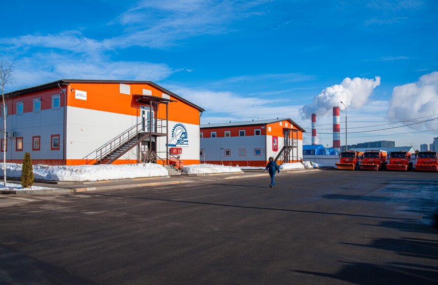 Собянин поздравил коллектив ГБУ "Автомобильные дороги" с 90-летием предприятия 12 фото