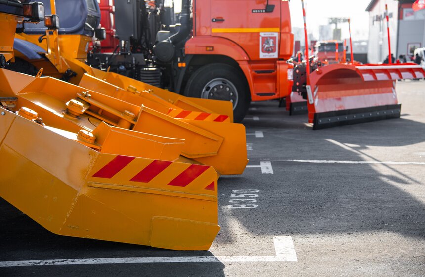 Собянин поздравил коллектив ГБУ "Автомобильные дороги" с 90-летием предприятия 13 фото