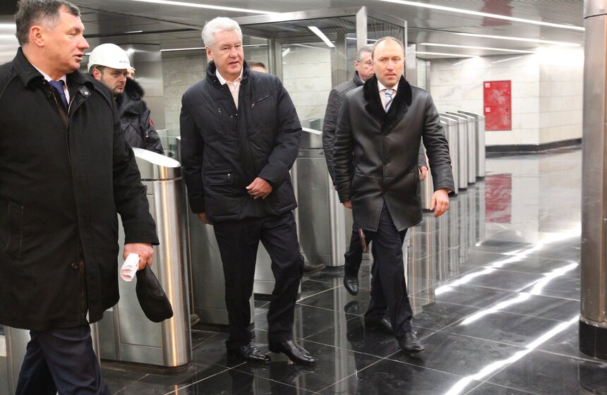 Запущено пробное движение поездов от станции "Деловой центр" 7 фото