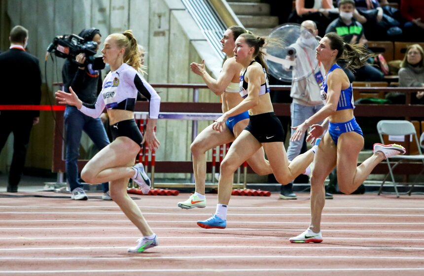 В Москве завершились соревнования по легкой атлетике "Русская зима" 18 фото