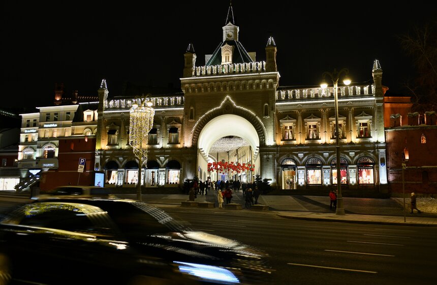 Третьяковский проезд украсили ко Дню святого Валентина  25 фото