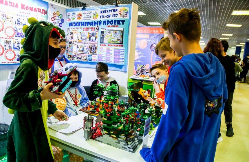 Региональный отборочный чемпионат по робототехнике состоялся в Москве 4 фото