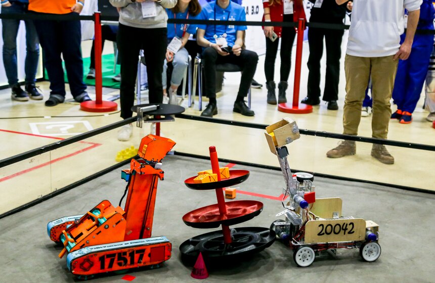 Региональный отборочный чемпионат по робототехнике состоялся в Москве 9 фото
