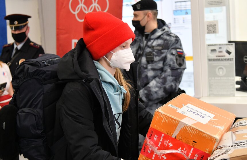 Фигуристка Валиева и другие спортсмены вернулись в Москву после выступления на ОИ 11 фото
