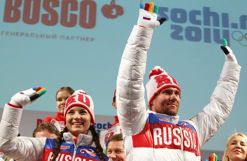 В Москве представили форму олимпийской сборной России 6 фото