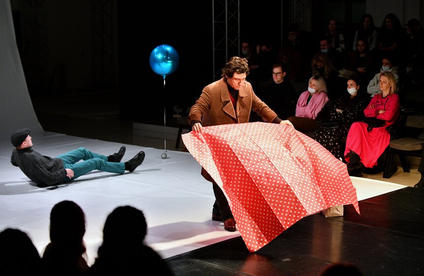 Первый показ в новом театральном пространстве "Арт-платформа" в Москве прошел 16 февраля 23 фото