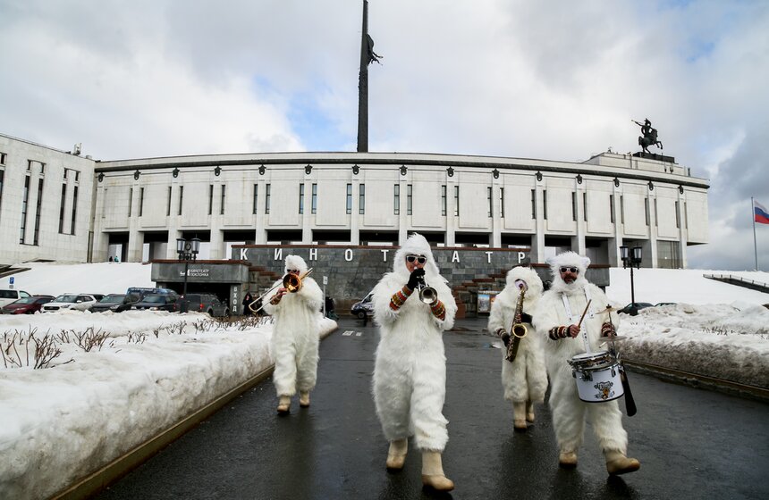 В Музее Победы стартовал автопробег гранд-тур "Байкальская миля 2022" 9 фото