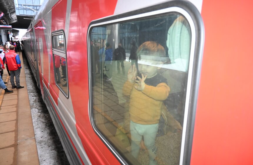 В Подмосковье прибыл поезд с жителями Донбасса 6 фото