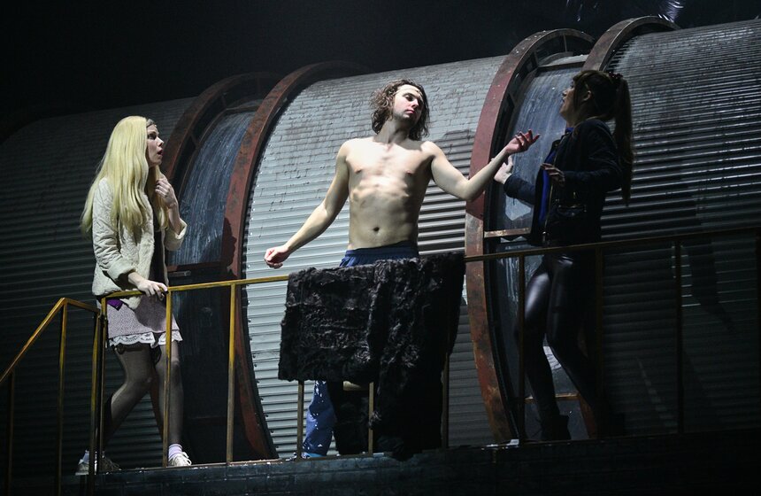 В Театре Романа Виктюка прошла премьера постановки по мотивам "Мертвых душ" Гоголя 23 фото