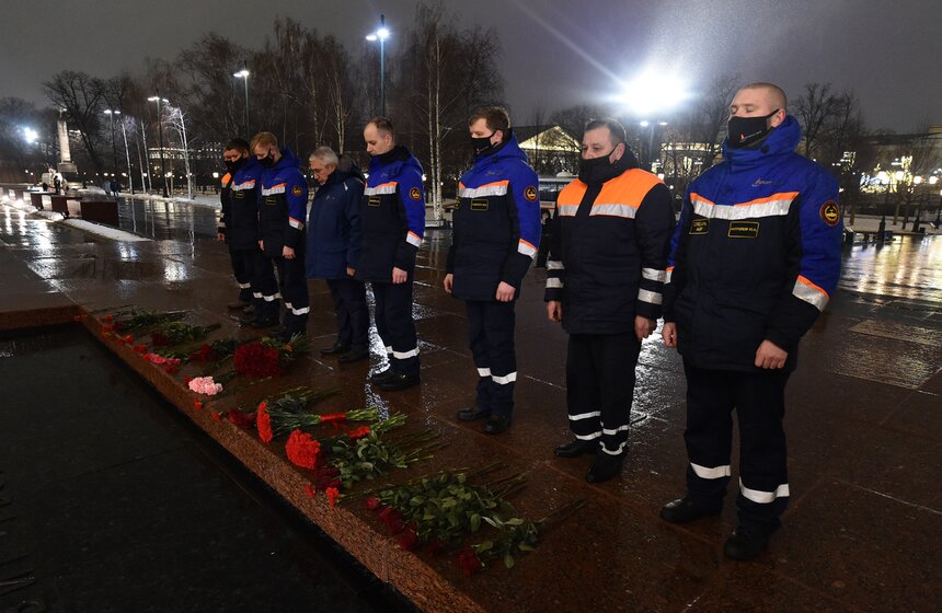 Профилактику Вечного огня провели в Москве в преддверии 23 февраля  13 фото