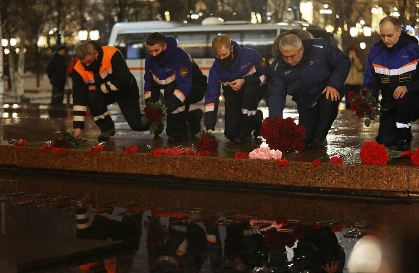 Профилактику Вечного огня провели в Москве в преддверии 23 февраля  14 фото