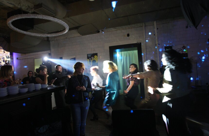 Театрализованный перфоманс Disco balI прошел в баре WT4 7 фото