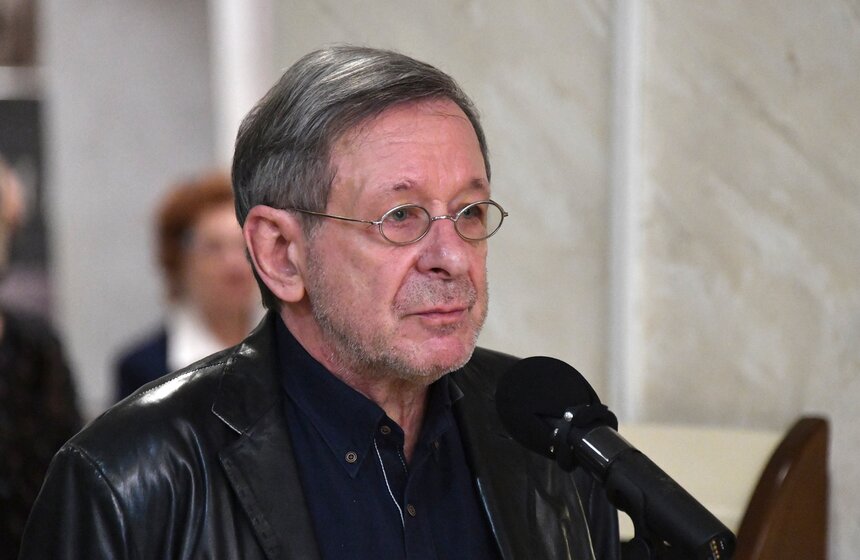 В Москве простились с актером Олегом Вавиловым 12 фото