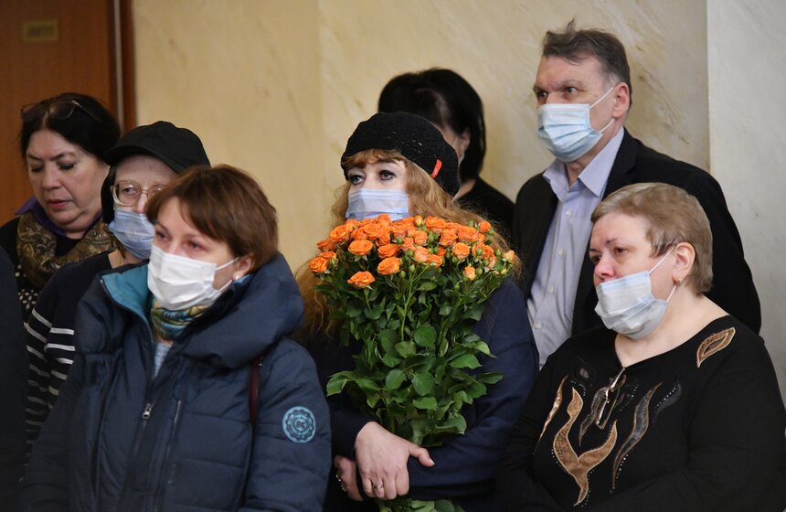 В Москве простились с актером Олегом Вавиловым 3 фото